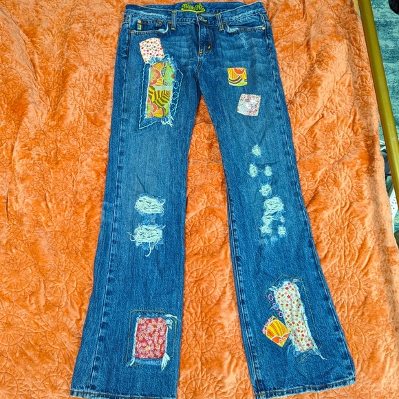 Miss Me Low Rise Flare Patched Jeans - 31 - Picture 1 of 3